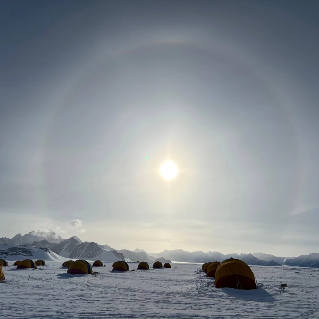 Sun Halo over the camp of Sophie Lavaud's team.